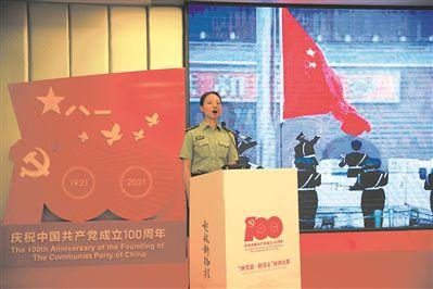 救援受困的长颈鹿